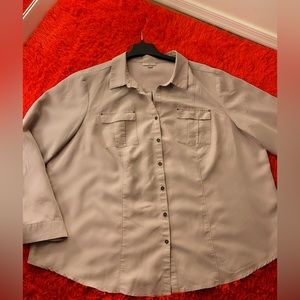 ROZ & ALI women’s long sleeve, button down blouse, Size 3X